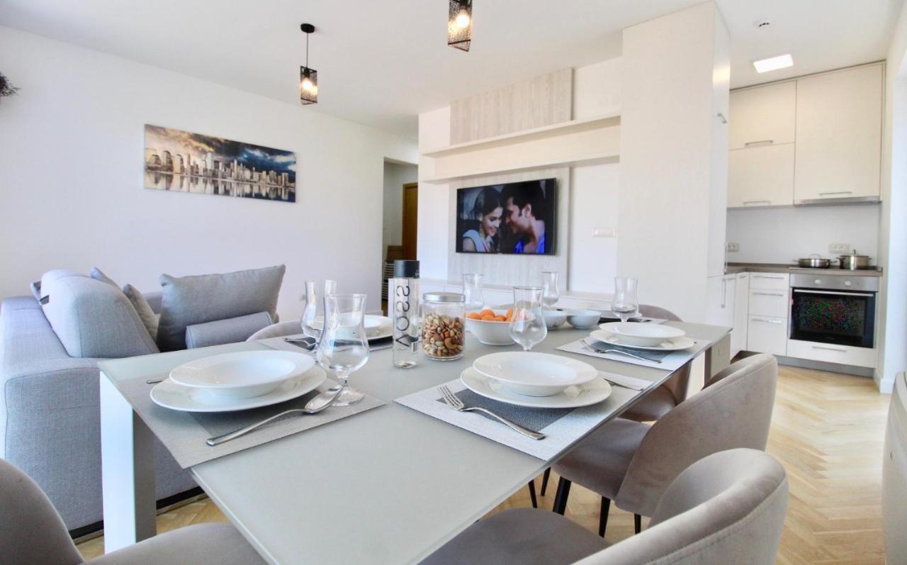 2Bd New Dobrota Apt With Bay Views Kotor Exteriér fotografie