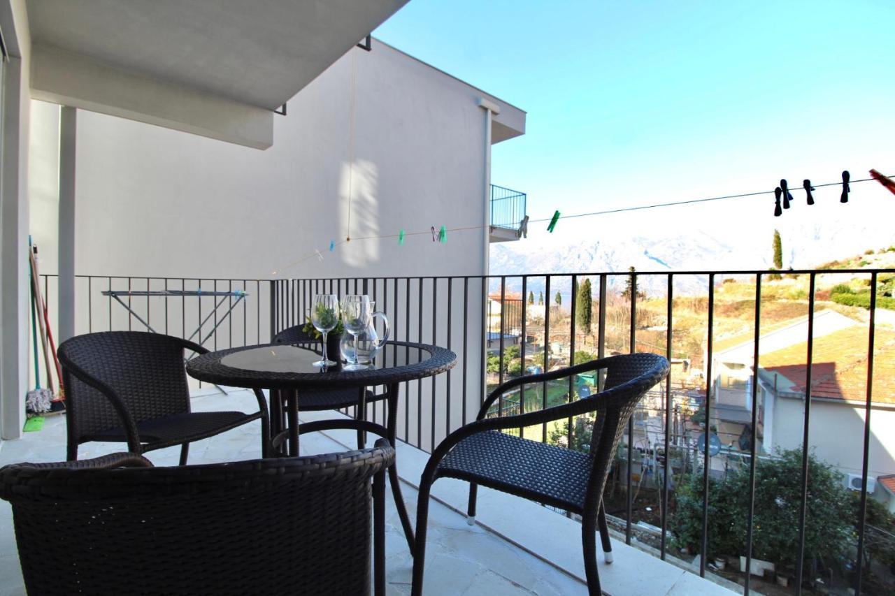 2Bd New Dobrota Apt With Bay Views Kotor Exteriér fotografie