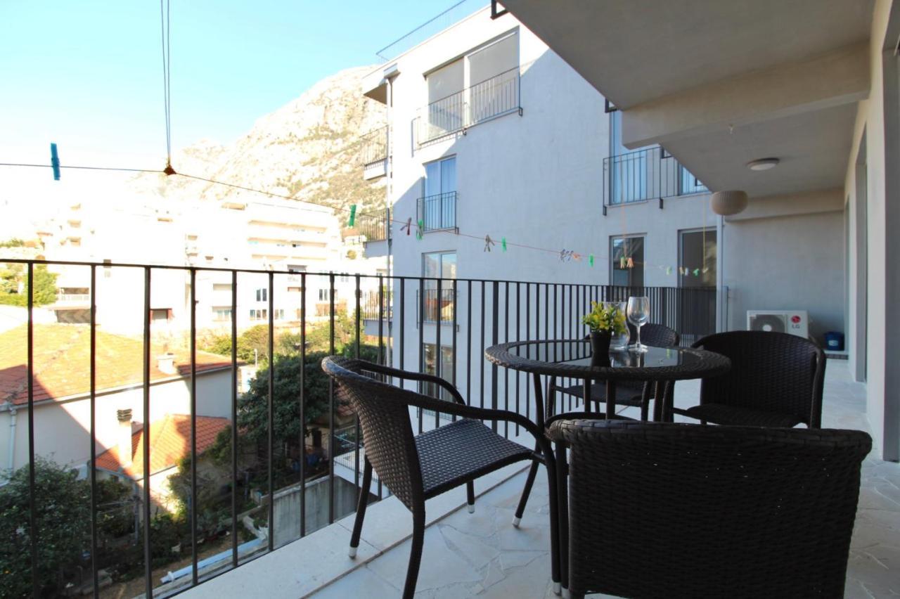 2Bd New Dobrota Apt With Bay Views Kotor Exteriér fotografie