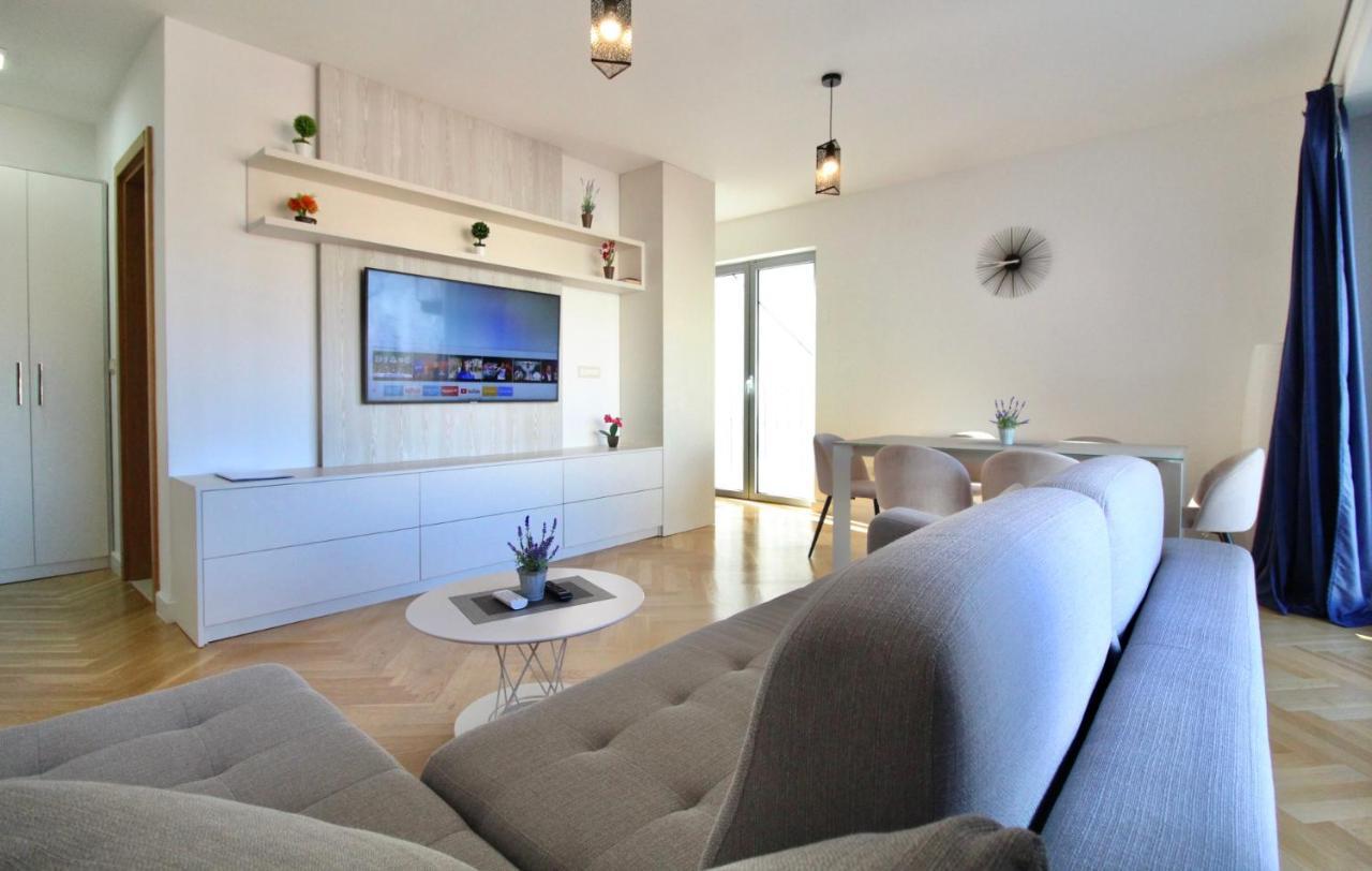 2Bd New Dobrota Apt With Bay Views Kotor Exteriér fotografie