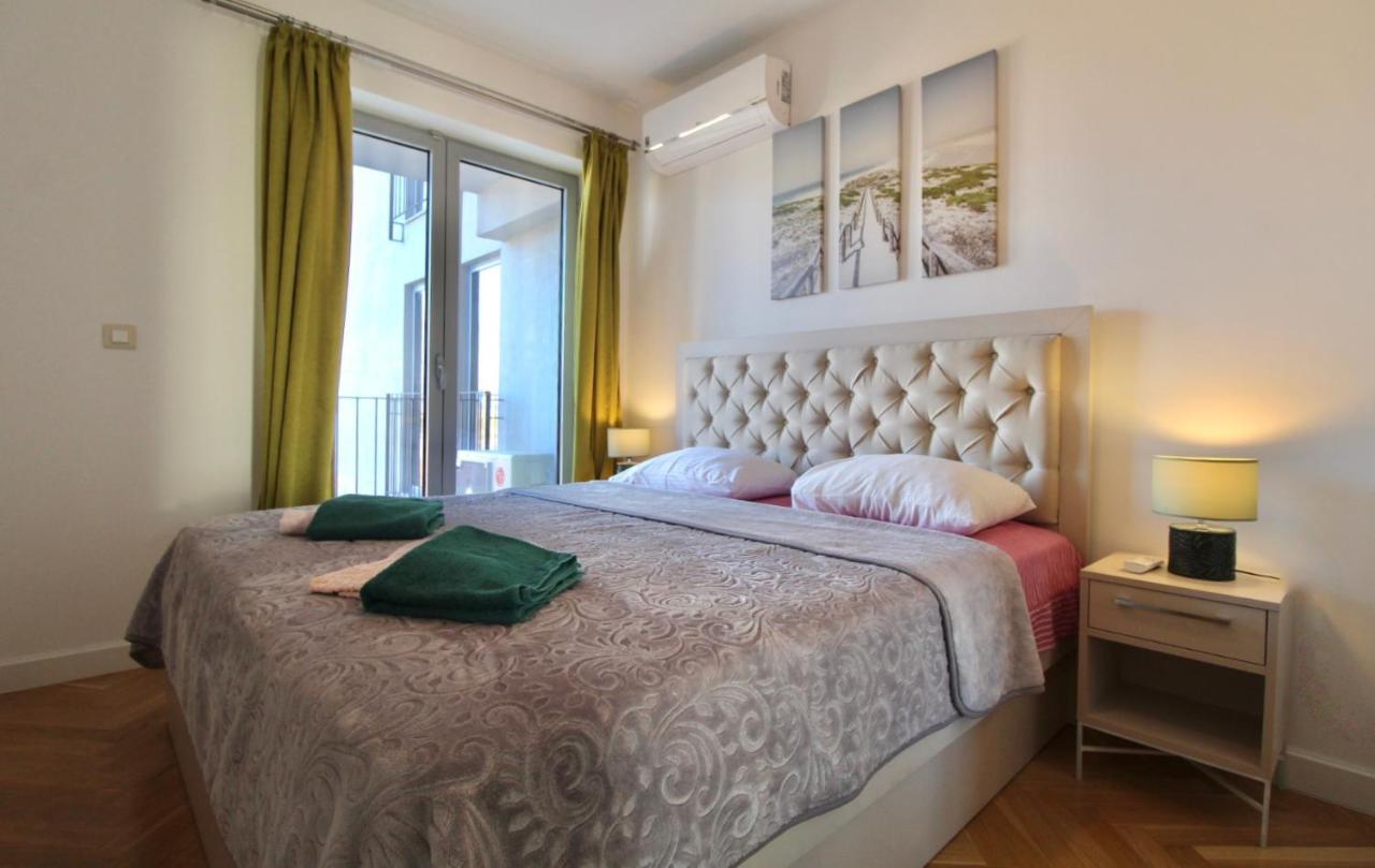 2Bd New Dobrota Apt With Bay Views Kotor Exteriér fotografie