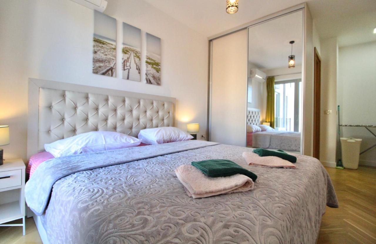 2Bd New Dobrota Apt With Bay Views Kotor Exteriér fotografie